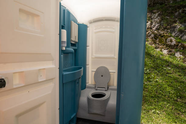 Portable Toilet Options We Offer in Dodgeville, WI